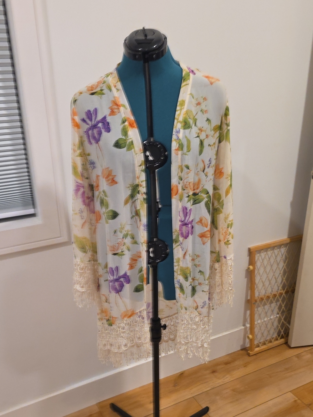 Floral Sheer Kimono Jacket with Lace Trim - Cream